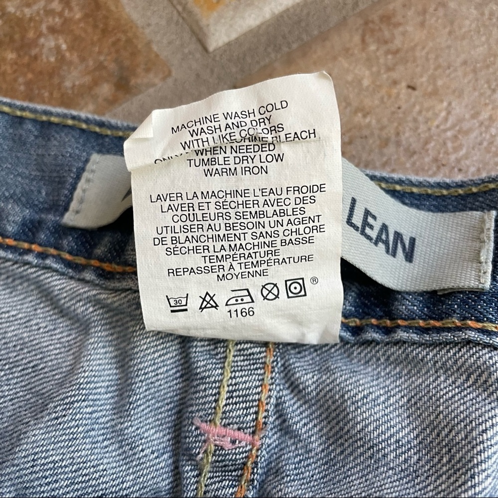 🩳2/$6 shorts see details. GAP cutoff shorts from long jeans size 2 vintage Y2K - Picture 6 of 7